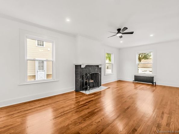 123 Harlem Avenue, Bridgeport CT 06606