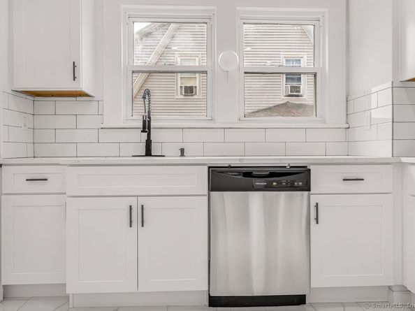 123 Harlem Avenue, Bridgeport CT 06606