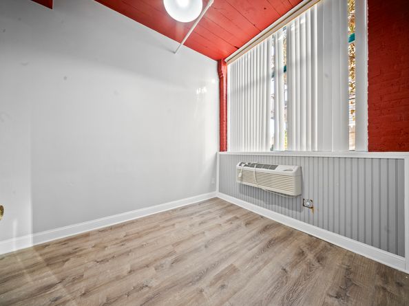 390 Charles Street APT 106, Bridgeport CT 06606