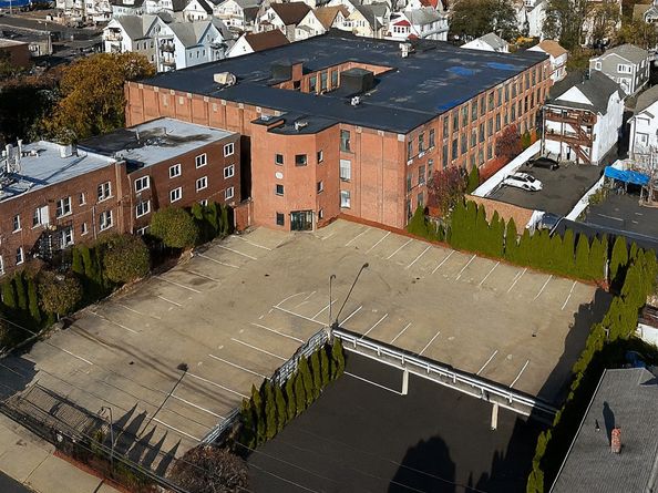 390 Charles Street APT 106, Bridgeport CT 06606