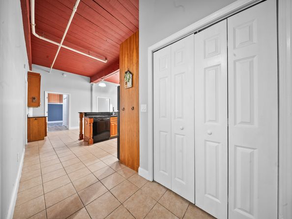 390 Charles Street APT 106, Bridgeport CT 06606