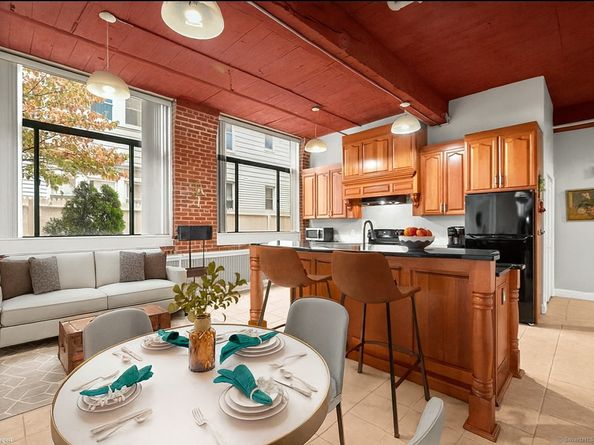 390 Charles Street APT 106, Bridgeport CT 06606