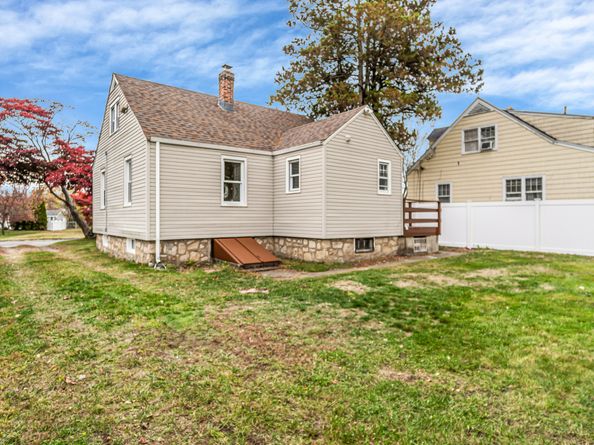 539 Old Town Road, Bridgeport CT 06606