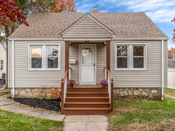 539 Old Town Road, Bridgeport CT 06606