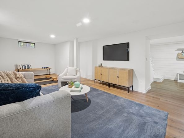 128 West Avenue, Darien CT 06820