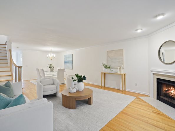 2435 Bedford Street 12B, Stamford CT 06905