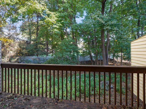 2435 Bedford Street 12B, Stamford CT 06905