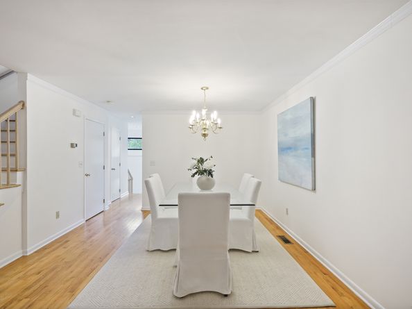 2435 Bedford Street 12B, Stamford CT 06905