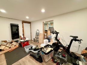 51 Ole Musket Lane, Danbury CT 06810