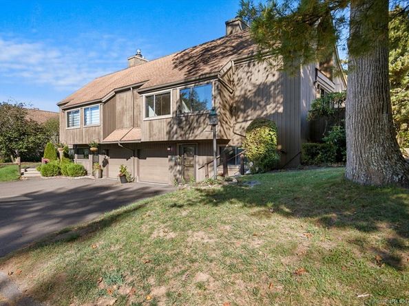 543 North Trail B, Stratford CT 06614