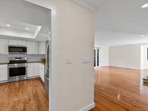 543 North Trail B, Stratford CT 06614