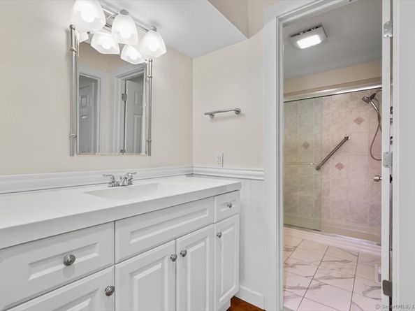 543 North Trail B, Stratford CT 06614