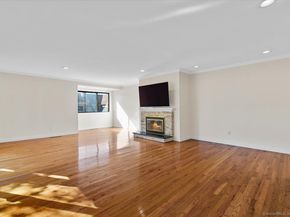 543 North Trail B, Stratford CT 06614
