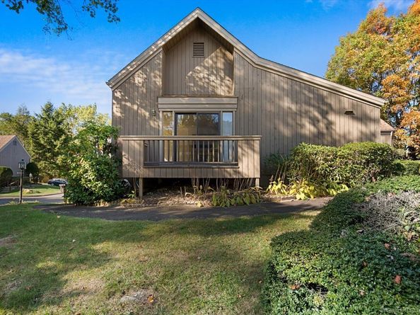 543 North Trail B, Stratford CT 06614
