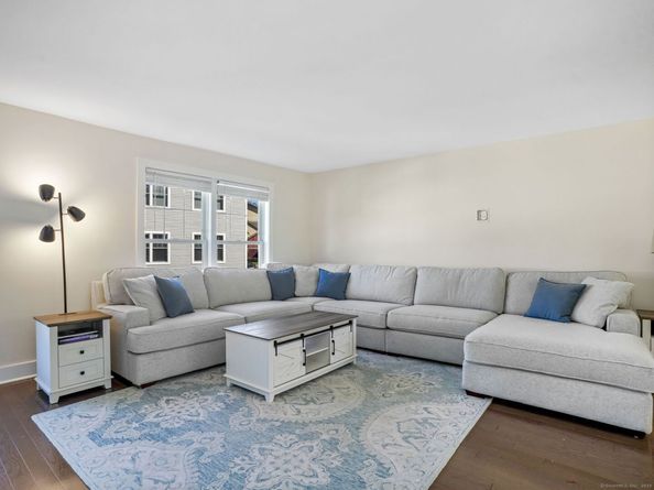 118 Berwick Avenue 118, Fairfield CT 06825