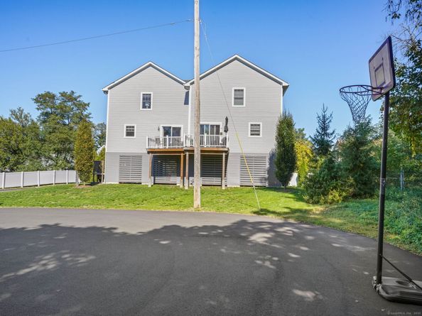 118 Berwick Avenue 118, Fairfield CT 06825