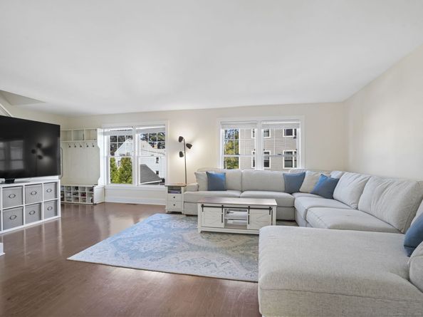 118 Berwick Avenue 118, Fairfield CT 06825