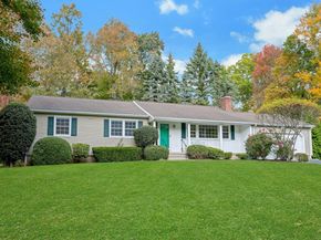 17 Oriole Drive, Norwalk CT 06851