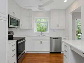 17 Oriole Drive, Norwalk CT 06851