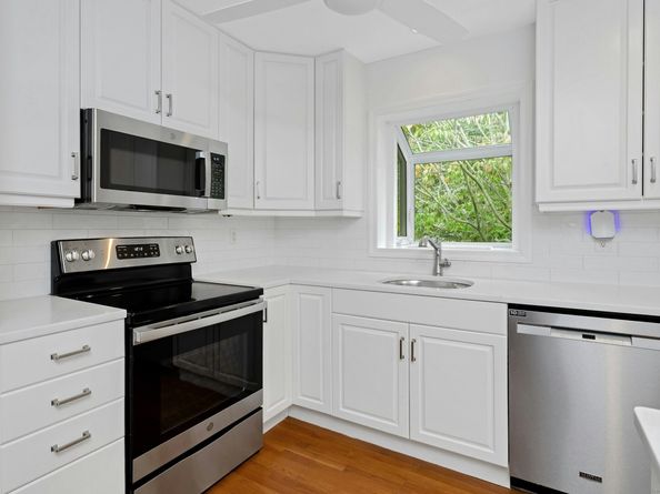17 Oriole Drive, Norwalk CT 06851