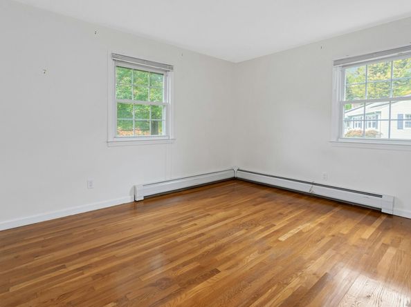 17 Oriole Drive, Norwalk CT 06851