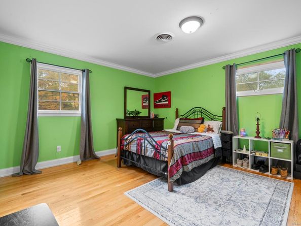 14 E Gate Road, Danbury CT 06810