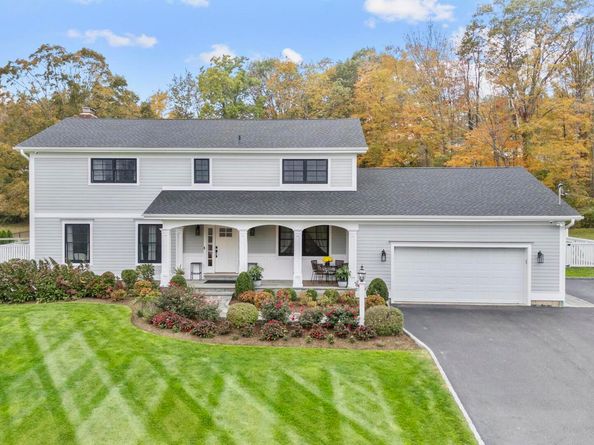 14 E Gate Road, Danbury CT 06810