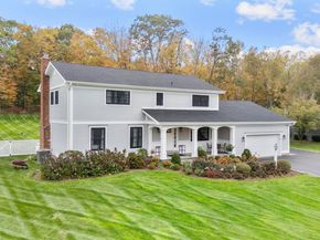 14 E Gate Road, Danbury CT 06810