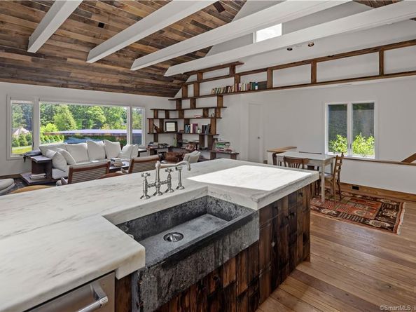 4 Good Hill Road, Weston CT 06883