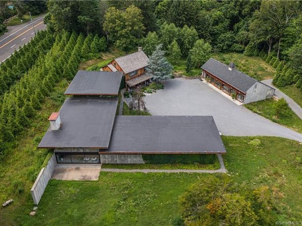 4 Good Hill Road, Weston CT 06883