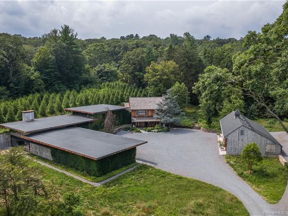 4 Good Hill Road, Weston CT 06883