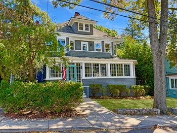 77 Lindale Street