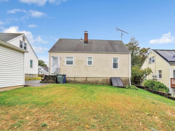 330 Oakwood Street, Bridgeport CT 06606
