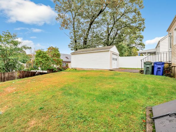 330 Oakwood Street, Bridgeport CT 06606