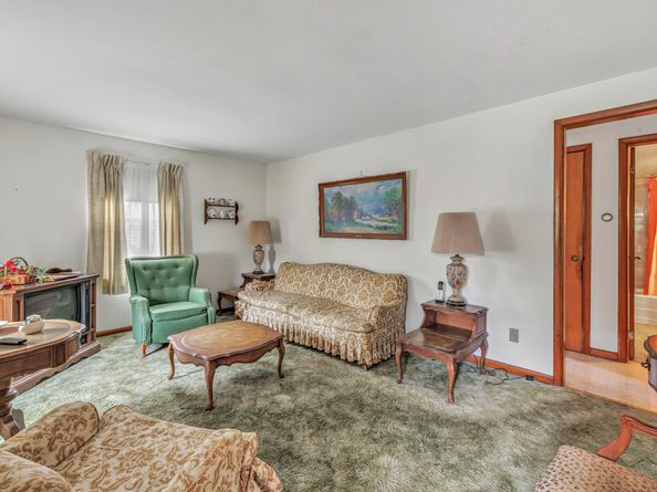 330 Oakwood Street, Bridgeport CT 06606
