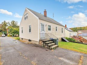 330 Oakwood Street, Bridgeport CT 06606