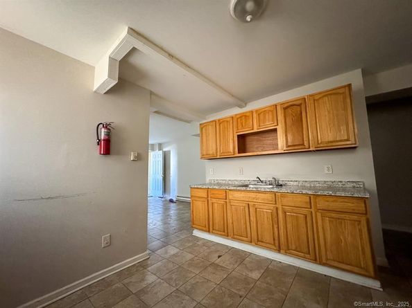 40 Jane Street, Bridgeport CT 06608