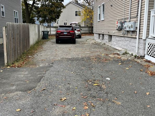 1199 Iranistan Avenue, Bridgeport CT 06605