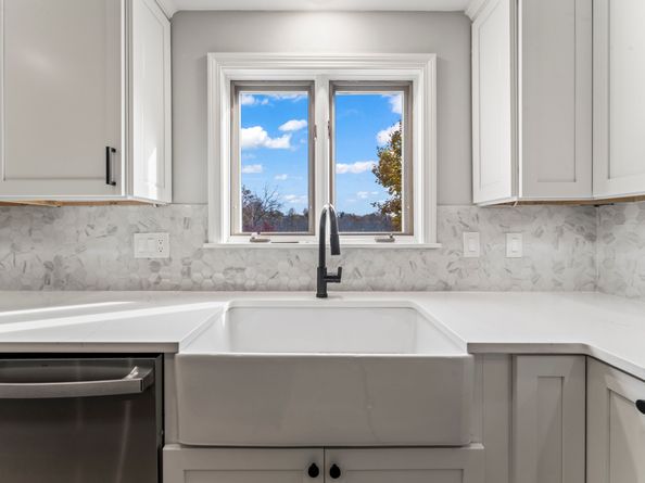 15 Berkshire Drive, Brookfield CT 06804