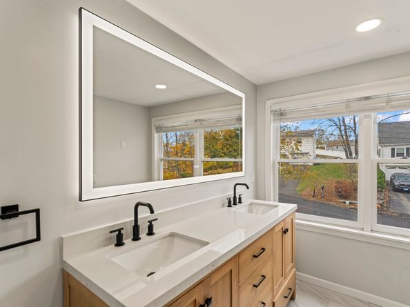 15 Berkshire Drive, Brookfield CT 06804