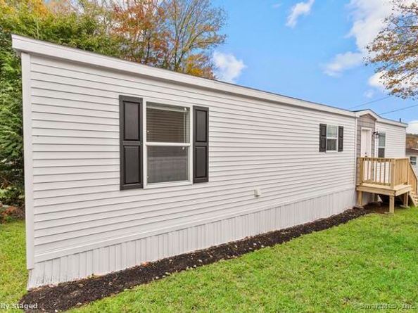  55 Sugar Street 28, Newtown CT 06470