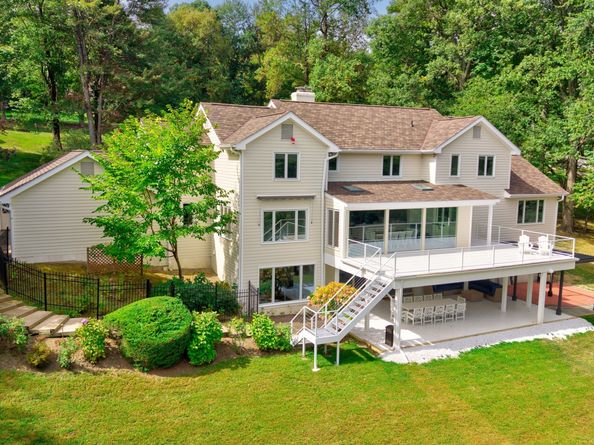 5 Sail Harbour Drive, Sherman CT 06784