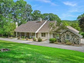 5 Sail Harbour Drive, Sherman CT 06784