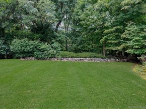 185 Haviland Road, Stamford CT 06903