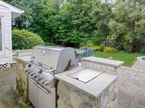 185 Haviland Road, Stamford CT 06903