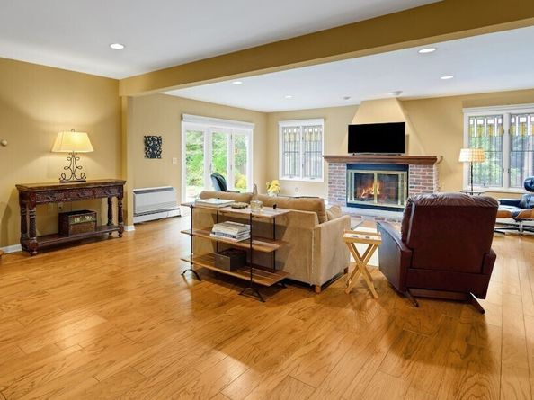 185 Haviland Road, Stamford CT 06903