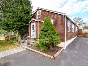 21 Parallel Street, Norwalk CT 06850