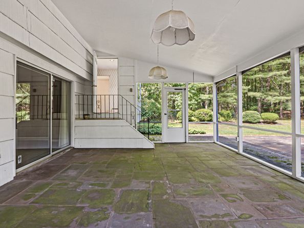 8 Live Oak Road, Norwalk CT 06851