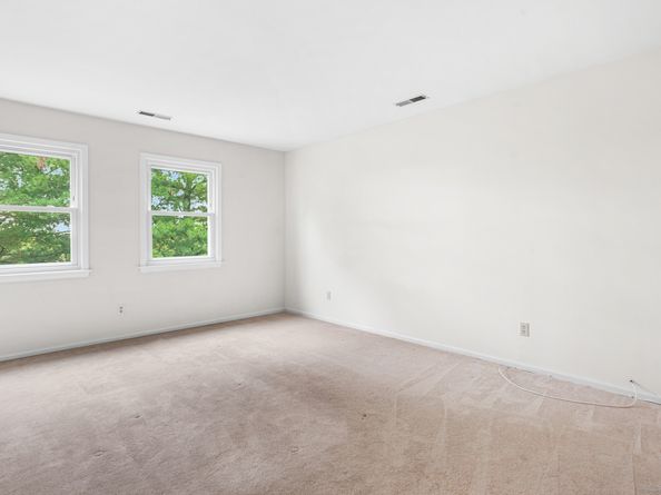 2445 Park Avenue APT 23, Bridgeport CT 06604