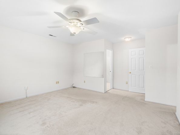 2445 Park Avenue APT 23, Bridgeport CT 06604